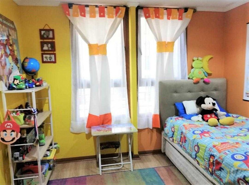 Departamento Espacioso Y Amoblado, Piscina Y Servicios