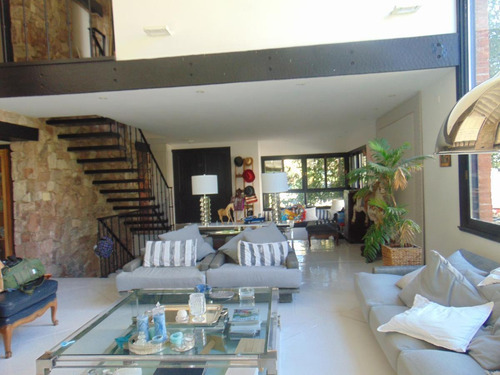 Imagen 11 de 30 de Casa En Venta B° Cerr Rey Moro. San Isidro