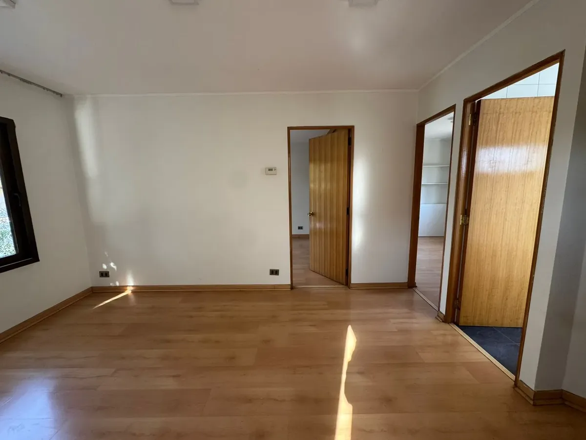 Imagen 2 de 16 de Gran Casa En Sector Oriente, Excelente Ubicación!