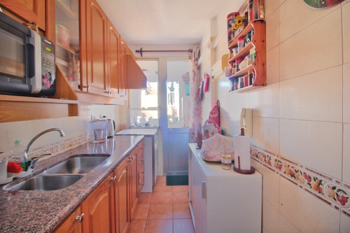 Imagen 4 de 10 de Oportunidad !! Apto. En Punta Carretas, 2 D / 1b, Piso Alto Con Terraza. Bajos Gastos