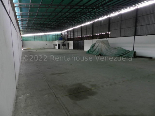 Ji 24-2888. Alquiler De Galpón De 2000m2 Ubicado En Guarenas. Rah