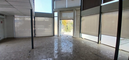 Excelente Local Comercial 654 M2 En Privilegiada Esquina