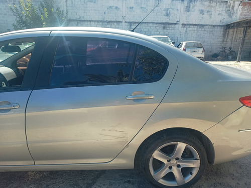 Peugeot 408 Allure 2.0 triptonic