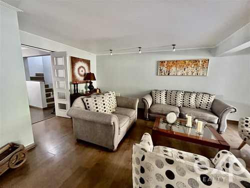 Casa 200 Mts2 Construidos, 500 Mts2 Terreno