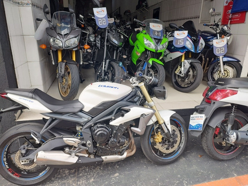 Imagem 12 de 15 de Triumph Street Triple 675