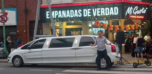 Imagen 4 de 5 de Limusinas ! Todo Tipo De Eventos Y Traslados , Dueño Directo