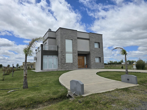 Venta Terreno En Campos De La Enriqueta