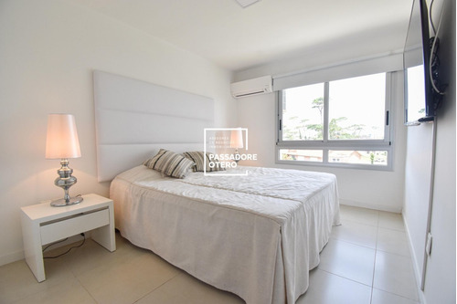Imagen 11 de 19 de Vende 3 Dorm Playa Mansa, Impecable, Parrillero