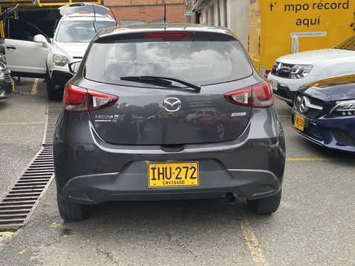 Mazda 2 1.5 Touring At 2016