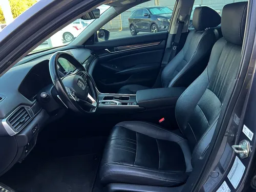 Honda Accord 2.0 Touring At