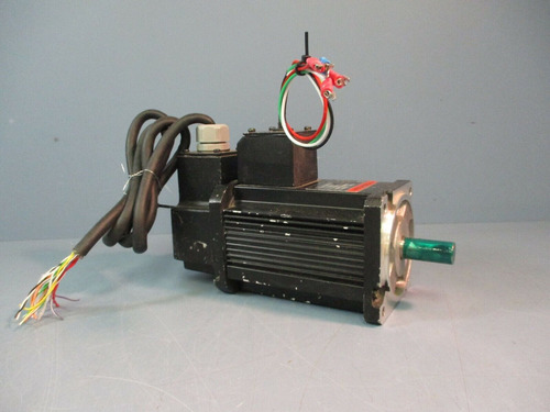 Toshiba Dc Brushless Servo Motor 13m1-0200e 200w 3000rpm Mmm