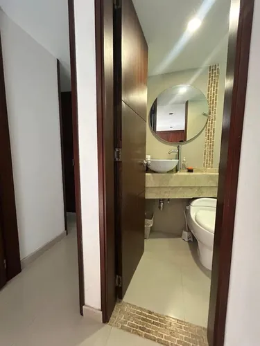 Vendo Apartamento Super Lindo, En La Parte Baja De La Loma De Los Bernal