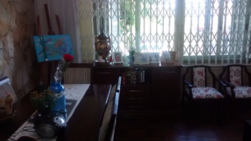 Casa Em Vila Nova Com 4 Dormitórios - Mi14874