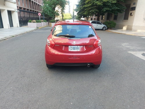 Imagen 15 de 25 de Peugeot 208 2014 1.6 Feline Pack Cuir