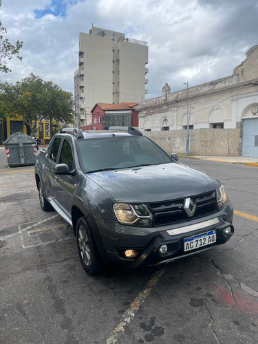 Renault Duster Oroch 2.0 Outsider Plus