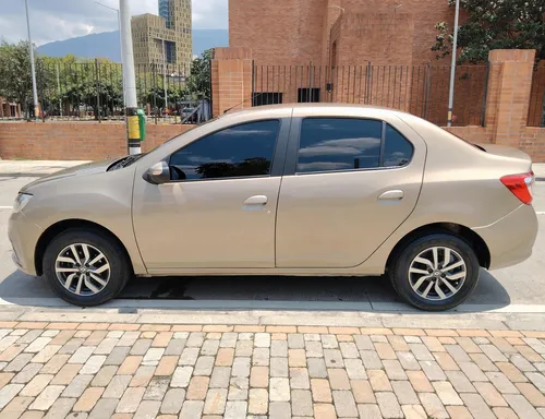 Renault Logan 1.6 Expression / Life +