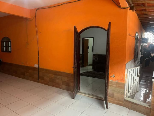 Casa, Prédio Com 3 Casas