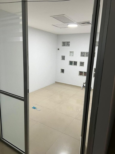 Excelente Oficina En Renta De 10.10 M2 Cerca De Polanco. Ph