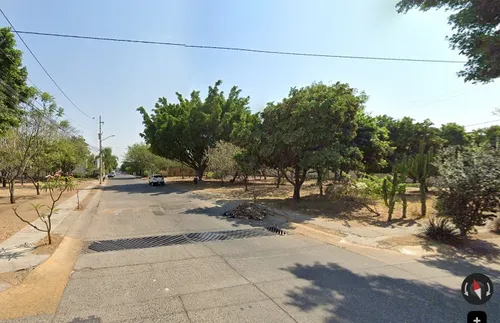 Casa Ubicada En Colonia Jardines De Los Historiadores, Guadalajara Jalisco. Con 3 Recamaras Y 276m2. Entre Av. Historiadores Y Av. Río Nilo.