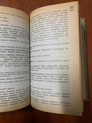 Diccionario De Sinonimos Y Antonimos. Tapa Dura Plastificada (Usado)