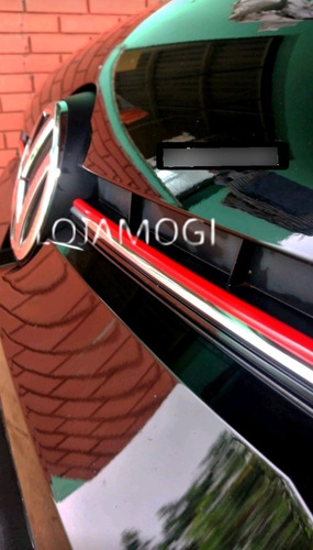 Imagem 3 de 5 de Up Gti Friso Vermelho Com Cromado Na Medida Autocolante