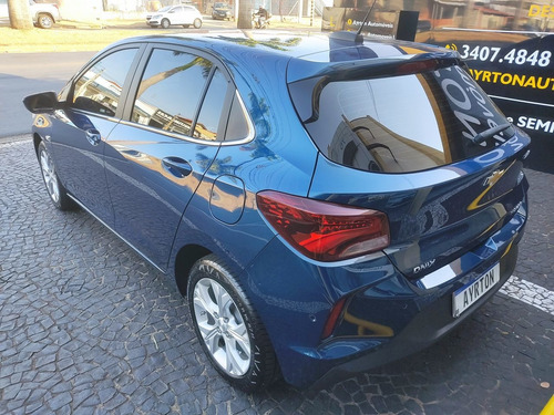 Imagem 8 de 12 de Chevrolet Onix Hatch 1.0 4p Flex Premier Turbo Automático