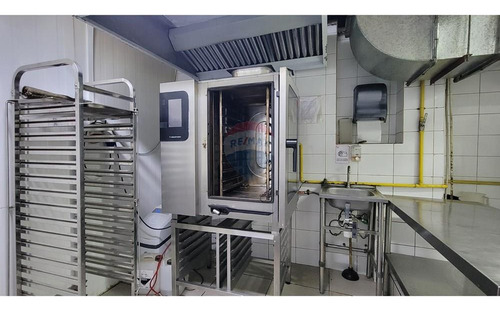 Derecho De Llaves: Cocina Industrial Operativa