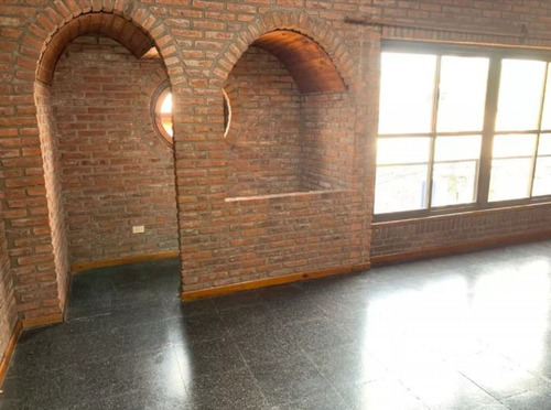 Imagen 6 de 19 de Amplio Local Ubicado En Planta Alta Y Con Terraza - Centro De José C.paz