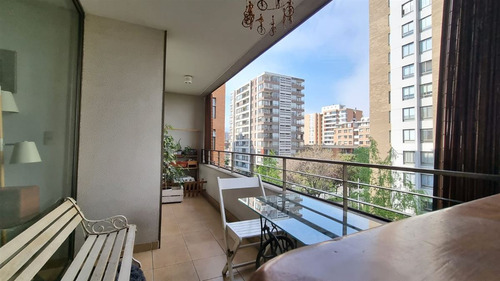 Departamento Amoblado En Arriendo De 2 Dorm. En Providencia