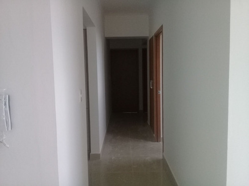 Imagen 3 de 12 de Constr.. 2 Y 3h, 2.5b, 1 Y 2p, Terr., Av. C. Germosén, Dn Sd