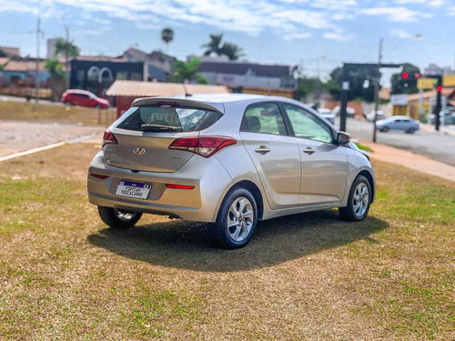 Imagem 6 de 11 de Hyundai Hb20 1.6a Comf