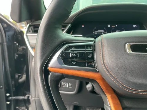 Jeep Grand Cherokee 5.7 V8 Summit 4x4 At
