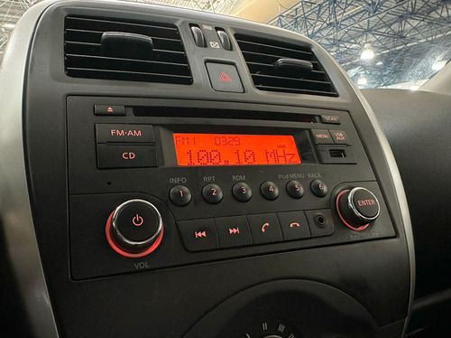 Nissan March 1.6 SV 16V FLEXSTART