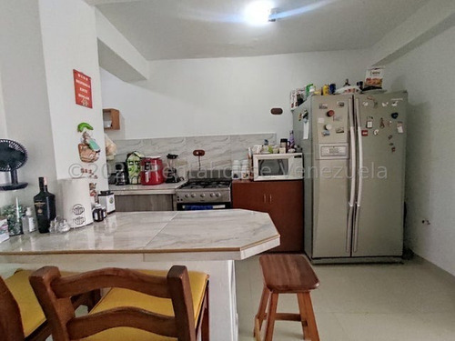 Imagen 13 de 15 de Apartamento En Venta En Turmero Urbanizacion Las Carolinas 23-3134 Wjo
