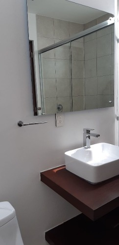 Imagen 15 de 22 de Preciosa Casa Con Alberca Propia En Cumbres Del Lago, Terraza, Jardín, 3 Recs..