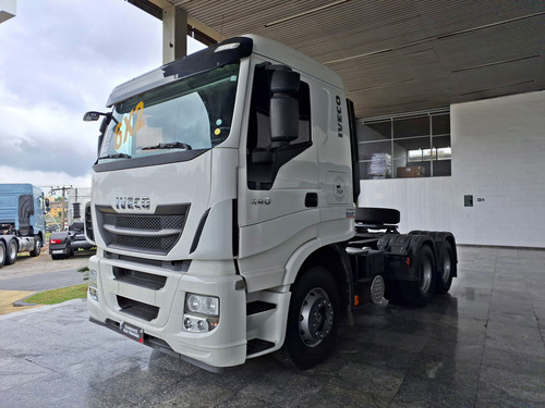 Caminhão Iveco Stralis 600s44t 6x2 2018/2019