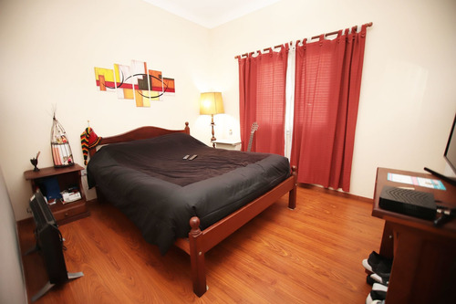 Imagen 6 de 30 de Venta Casa 4 Amb Hurlingham Quincho Parque Cochera