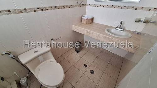 Apartamento En Alquiler En La Alta Florida Jrz