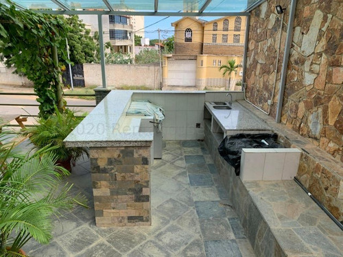 Hotel En Venta Playa Grande Es25-8854