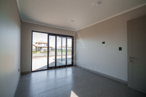 Casa En Venta Reserva Las Rastras