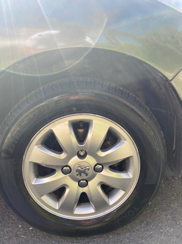 Peugeot 207 2011 1.4 Xs