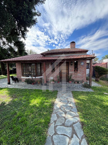 Casa Apto Credito - 3 Dorm + Escr - Jardin Y Pileta