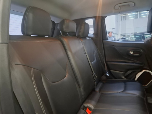 Jeep Renegade 1.8 16V FLEX LONGITUDE 4P AUTOMÁTICO