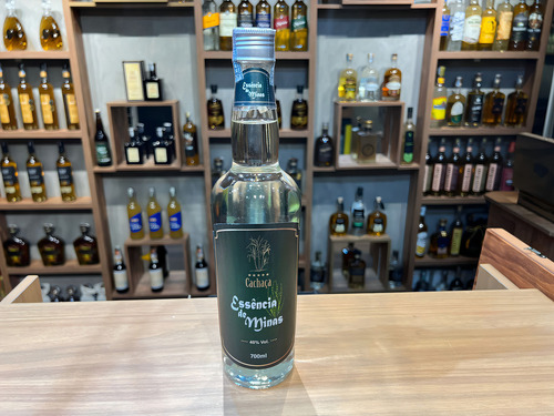 Cachaça Premium Essência De Minas Prata 700ml