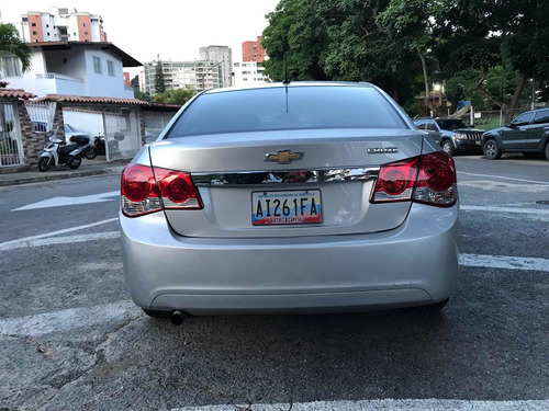 Imagen 6 de 13 de Chevrolet Cruze Lt