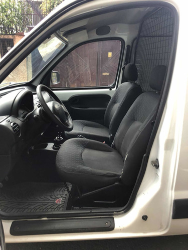 Imagen 9 de 14 de Renault Kangoo 2018 1.6 Aa Mt