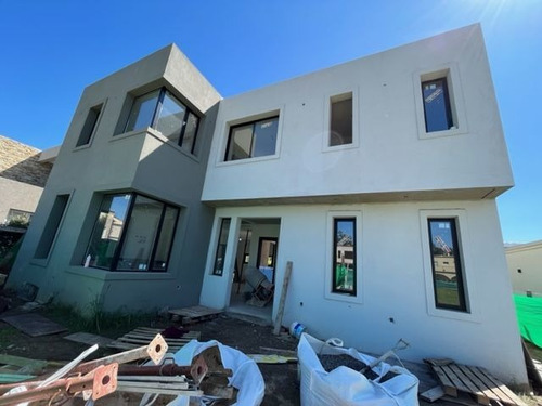 Imagen 3 de 16 de Casa En Venta En Ingeniero Adolfo Sourdeaux