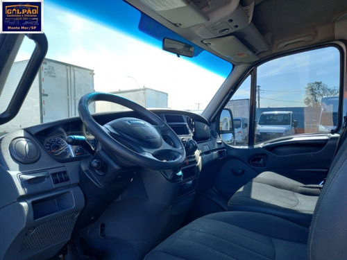 Imagem 11 de 15 de Iveco Daily 35s14 (2019) Carroceria