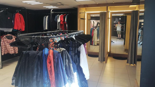 Arrendamos Amplio Local Comercial En Pleno Centro De Temuco