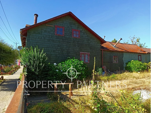 Gran Terreno Con Casa En Centro De Panguipulli